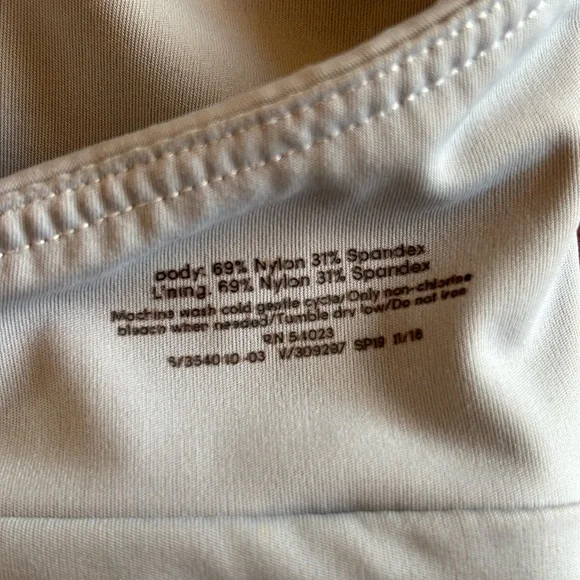 Athleta Suryana Strappy Back Sports Bra - Picture 6 of 6